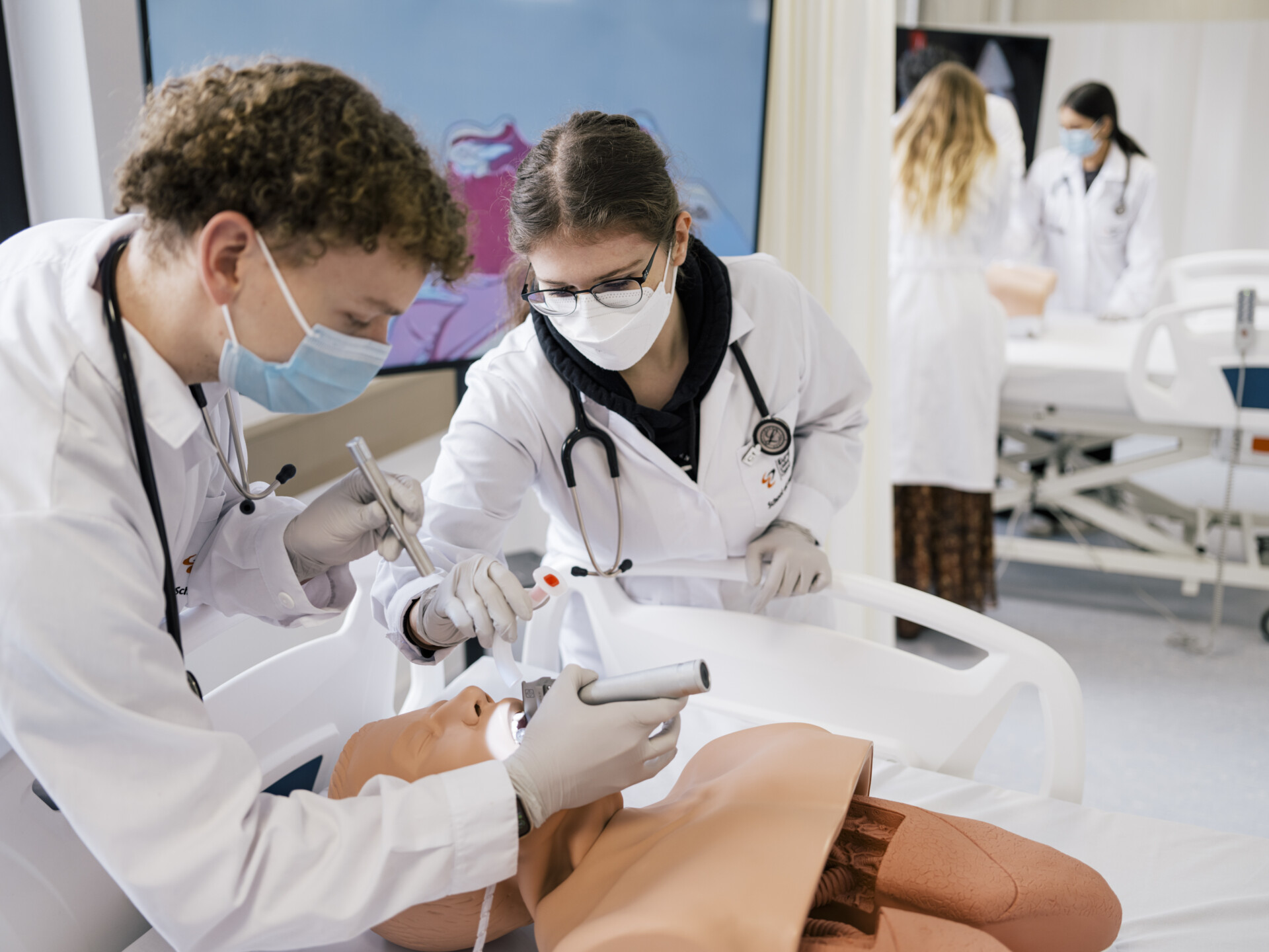 clinical simulation training mannequin