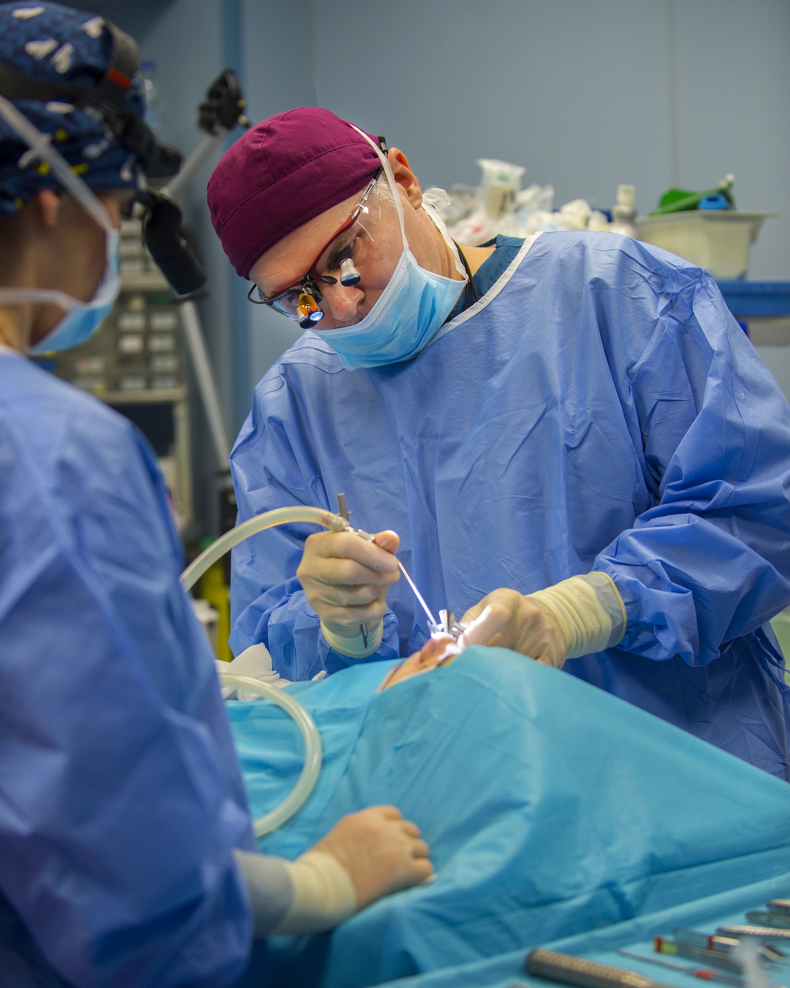 Dr George Mireas performing rhinoplasty surgery ERM EAFPS training Athens